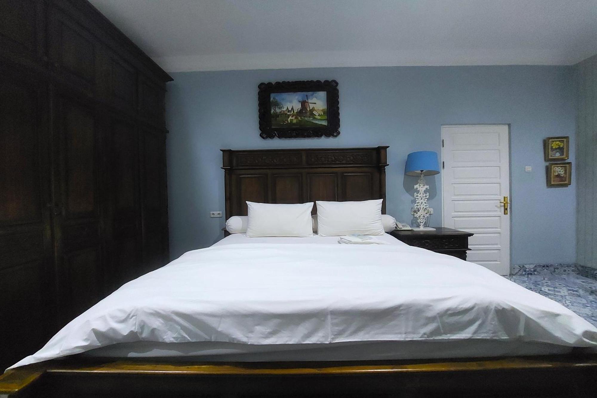 Nonie'S Huis Hotel Medan Esterno foto