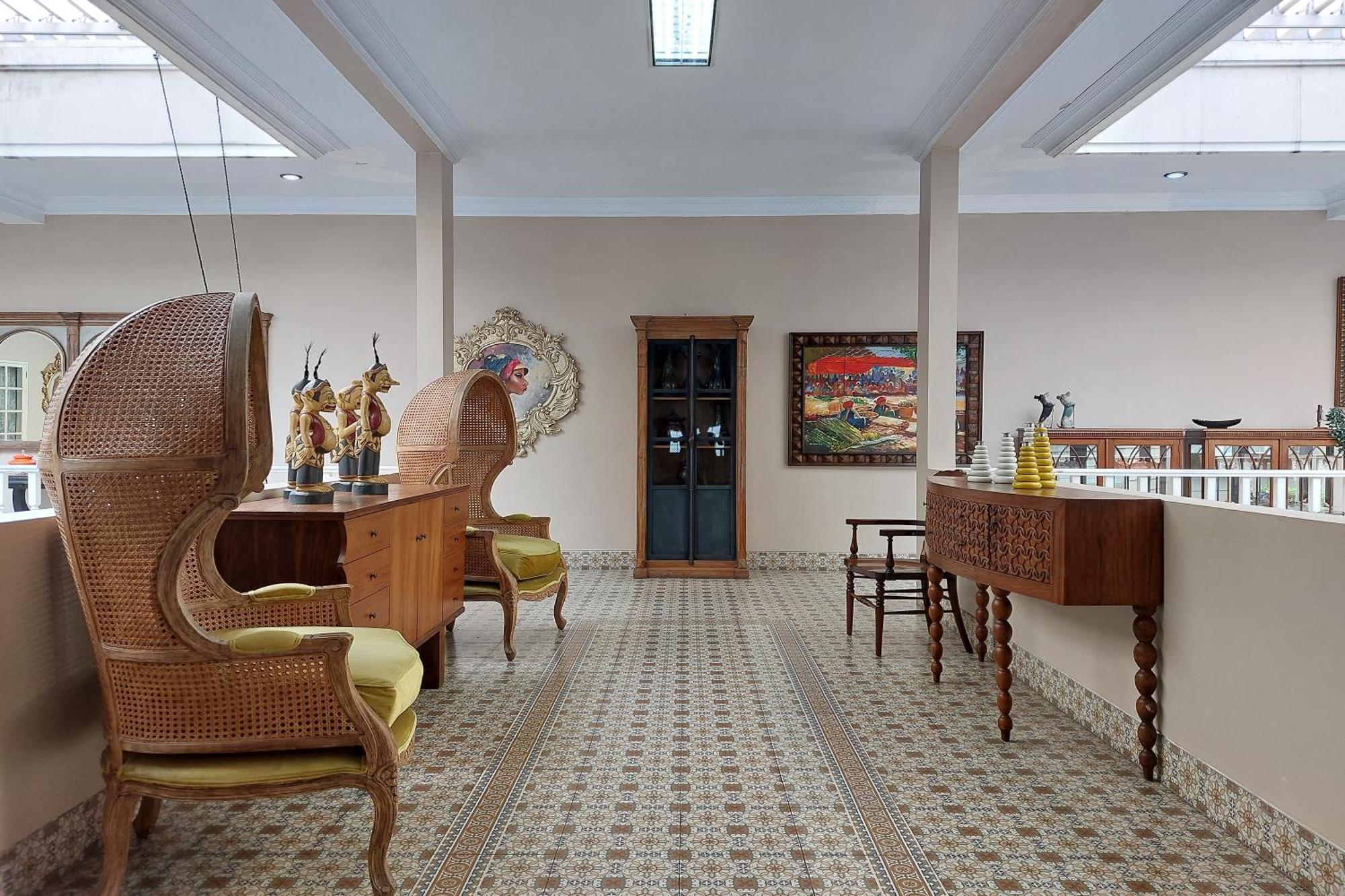 Nonie'S Huis Hotel Medan Esterno foto